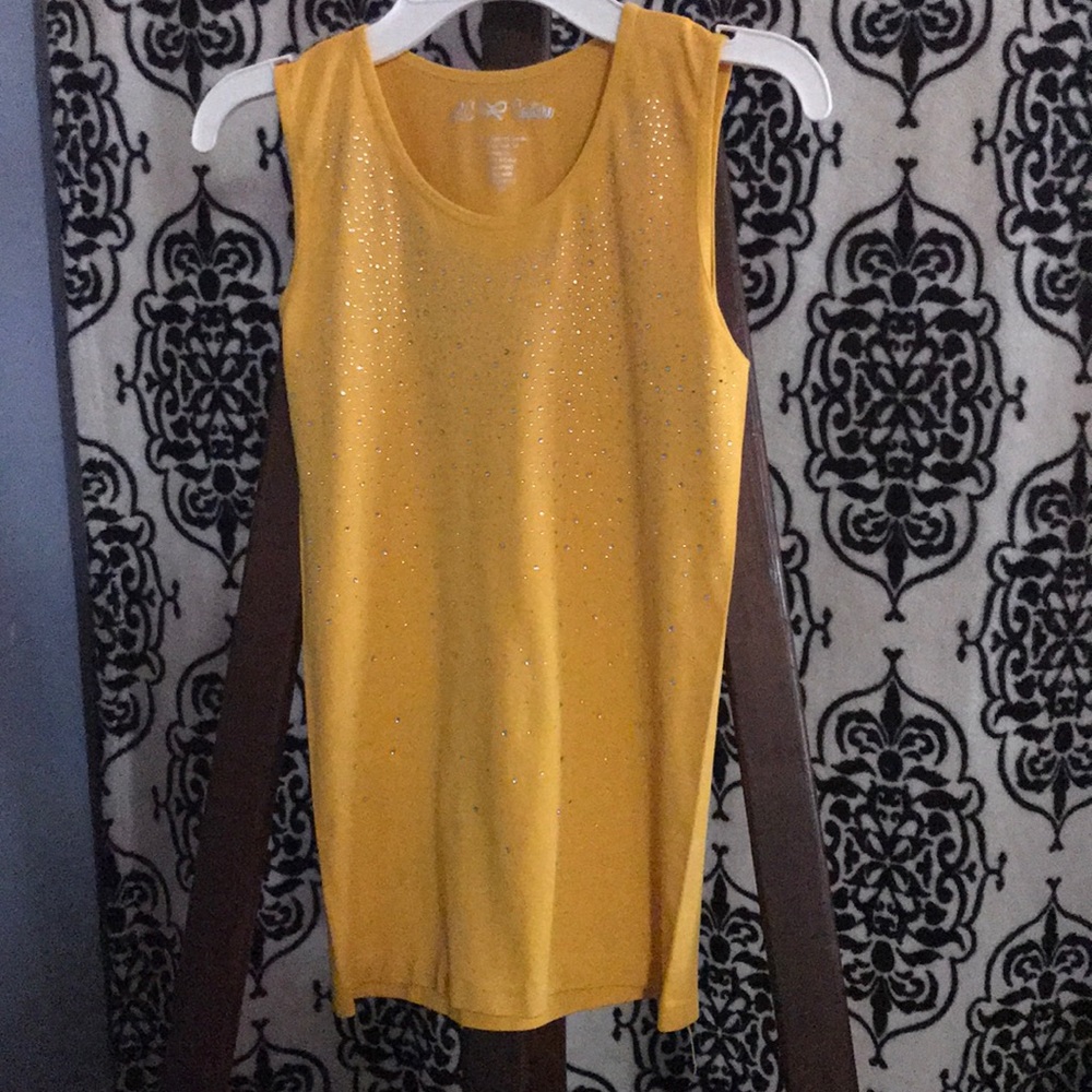 Yellow tank top with sparkles
